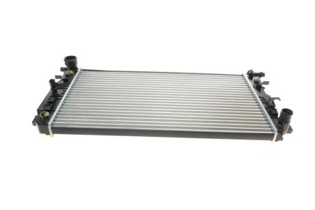 Радіатор охолодження MB Sprinter 06- (+/-AC, АКПП) (OM646/OM651/OM642) UA63 NRF 53833A