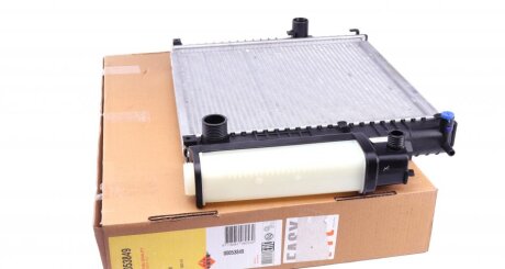 Радіатор охолодження BMW 3 (E30/E36)/5 (E34) 1.6-2.8 88-00 UA63 NRF 53849