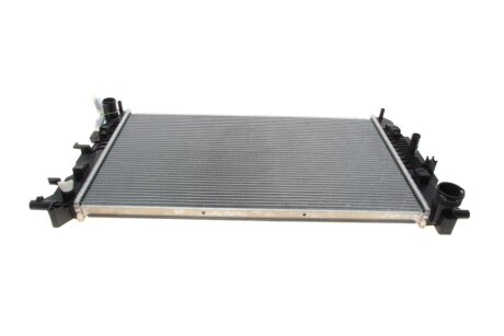 Радіатор охолодження MB Sprinter/VW Crafter 06- (+AC/-AC) UA63 NRF 53885