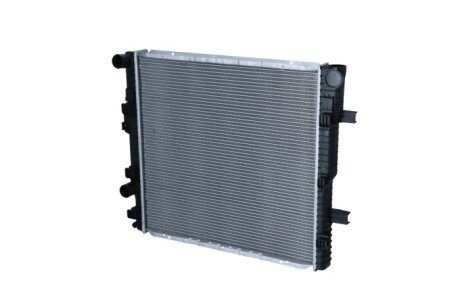 Радіатор охолодження MB Vario 2.9TDI 96- (opt-om) NRF 53895