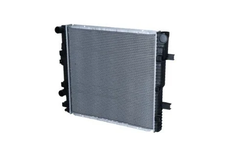 Радіатор охолодження MB Vario 2.9TDI 96- (opt-om) NRF 53895