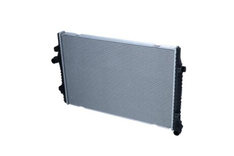 Радіатор охолодження VW Golf VII/Passat 1.8/2.0 12-/Skoda Octavia/Superb 1.8/2.0 12- UA63 NRF 58437