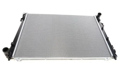 Радіатор охолодження Kia Carens 1.6D/2.0D 05- (opt-om) NRF 59253