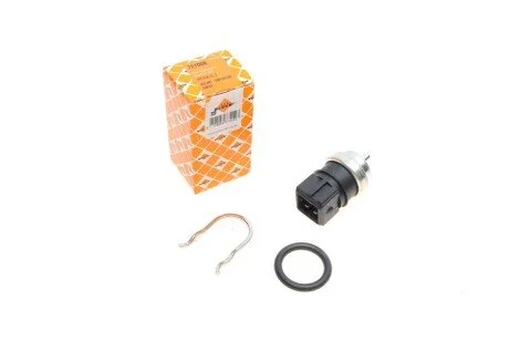 Датчик температуры охлаждающей жидкости Renault Master/Opel Movano 1.5-2.5D 01- (4 конт.) (черный) UA63 NRF 727008