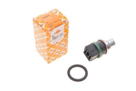 Датчик температури охолоджуючої рідини VW LT 2.4TD/Caddy II 1.9/T4 1.9/2.4D (4 конт.) UA63 NRF 727072