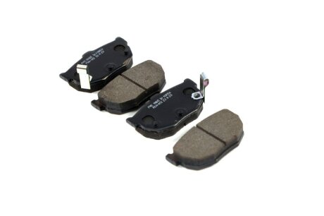 Колодка гальм. диск. NISSAN 300ZX Z31 83-89 PARTS-MALL PKA-012