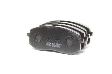 Колодки гальмівні дискові KIA SPORTAGE, HYUNDAI ix35 - передн. PARTS-MALL PKB-E33
