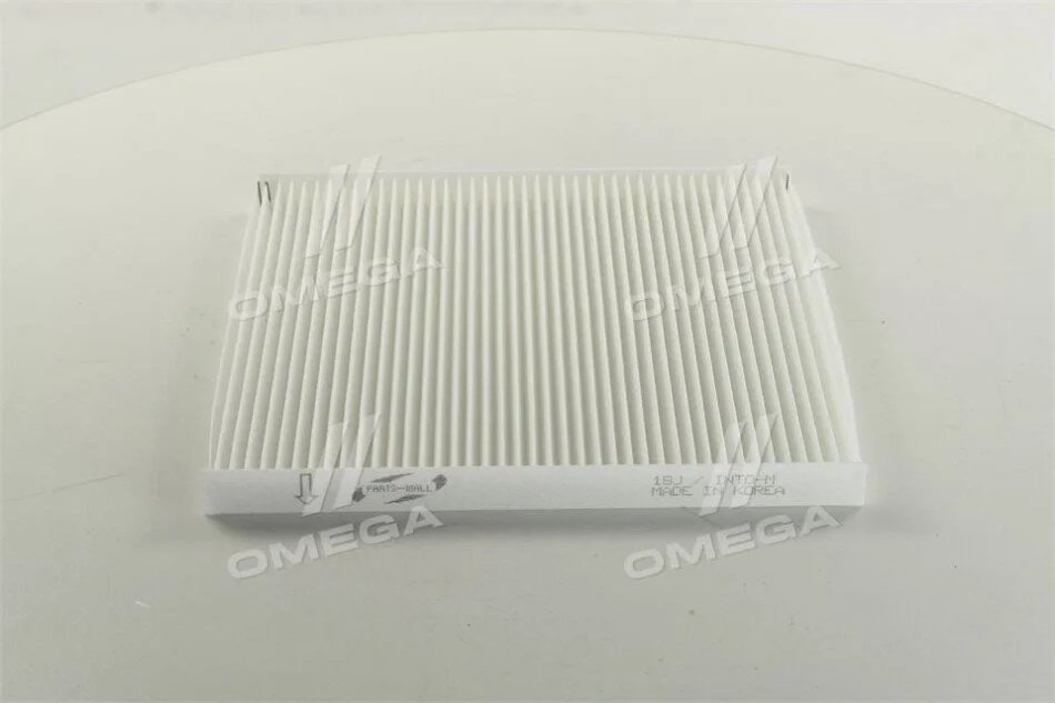 Фильтр салона TOYOTA AVENSIS(T1) 97-03 (выр-во) PARTS-MALL PMF-004 (фото 1)