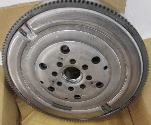 Маховик Peugeot/Citroen 55578094