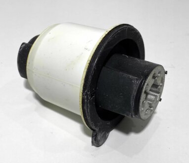Сайлентблок Peugeot/Citroen 9814854280