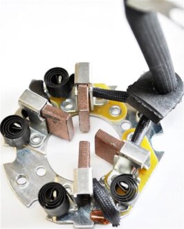 Щіткотримач стартера ЩІТКОТРИМАЧ СТАРТЕРА 133342 CZ PROFIT 7133-0342