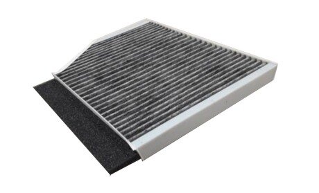 Фільтр салону MB C-class (W 205) 14-/E-class (W213) 16- (вугільний) UA63 Purflux AHC483