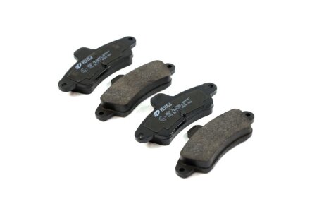 Колодка гальм. диск. FORD COUGAR, MONDEO задн. REMSA 0433.00