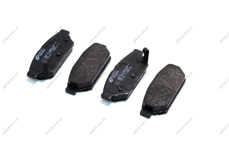 Колодка гальм. диск. MITSUBISHI COLT, LANCER 02.1994-,SMART FORFOUR 01.2004- задн. (вир-во) REMSA 0440.02 (фото 1)