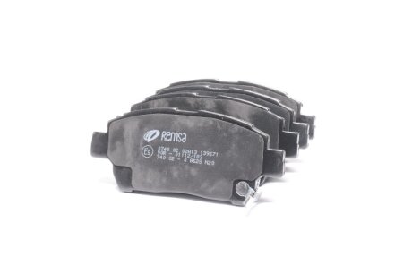 Колодки гальмівні дискові ПЕРЕДН TOYOTA PRIUS 00-03,COROLLA 01-,YARIS 01-05 -ua REMSA 0740.02