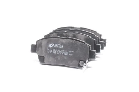 Колодки гальмівні дискові ПЕРЕДН TOYOTA PRIUS 00-03,COROLLA 01-,YARIS 01-05 -ua REMSA 0740.02