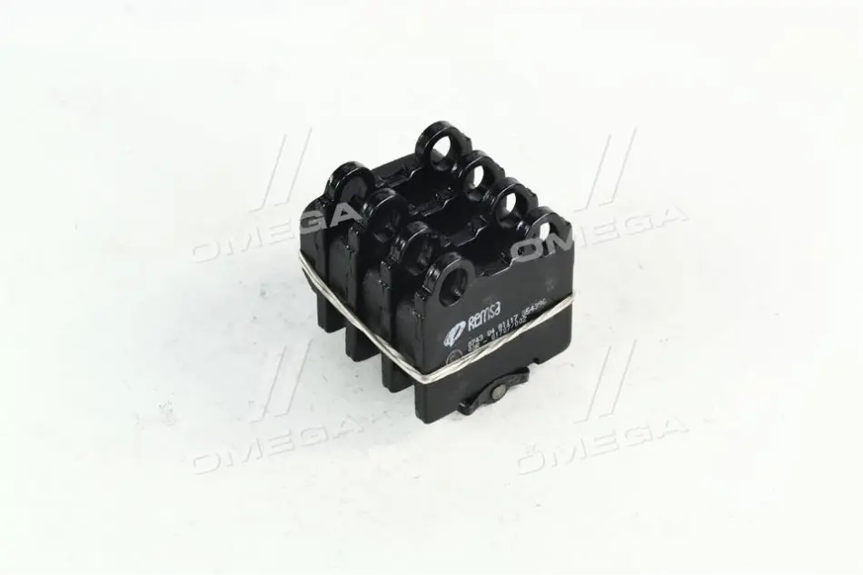 Колодки гальмівні дискові ЗАДН TOYOTA ALTEZZA 1# 98-05, MARK 11# 00-, CROWN 17# 99-, SOARER 01-, LEXUS -ua REMSA 0743.04 (фото 1)