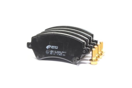 Колодки гальмівні дискові ПЕРЕДН TOYOTA COROLLA 01.2002- -ua REMSA 0822.12