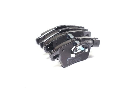 Колодки гальмівні дискові ПЕРЕДН VW TRANSPORTER (T5) 03-, MULTIVAN 04- -ua REMSA 1045.01