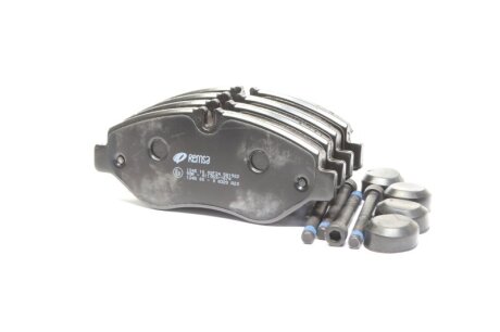 Колодка гальм. диск. IVECO DAILY III 2.3 3.0 06 - передн. REMSA 1245.10