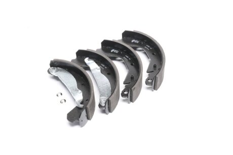 Колодка гальм. барабан. OPEL ASCONA C 81-88, KADETT 84-91, VECTRA A 88-95 задн. REMSA 4088.00
