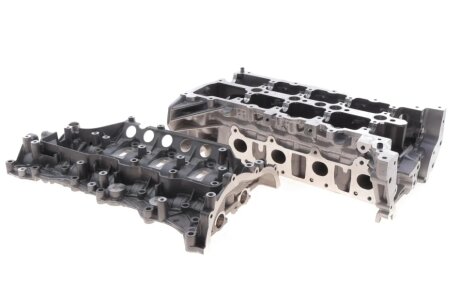 Головка блока цилиндров 2,3d RENAULT 110417248R