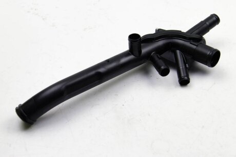 Патрубок охолоджуючої рідини пластиковий OE CLIO 1.5 DIESEL 06.2001 - 07.2009 -ua RENAULT 8200557831