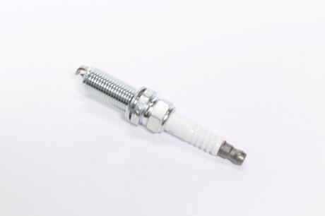 Свічка запалювання C.I.U RENAULT 8200587901