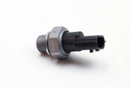 Датчик тиску масла Renault Logan, Logan MCV, Sandero, Twingo II Renault RENAULT 8200671275