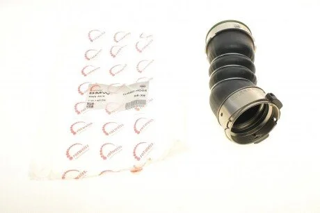 Патрубок інтеркулера (R) BMW X5 (F15/F85)/X6 (F16/F86) 3.0d 13-19 (N57) (opt-om) ROTWEISS RWS2439