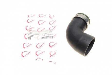 Патрубок інтеркулера (верхній) (R) VW Caddy III 1.9/2.0TDI 04-15 UA63 ROTWEISS RWS2727