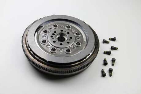 Маховик MERCEDES C.I.U SACHS 2294 000 767