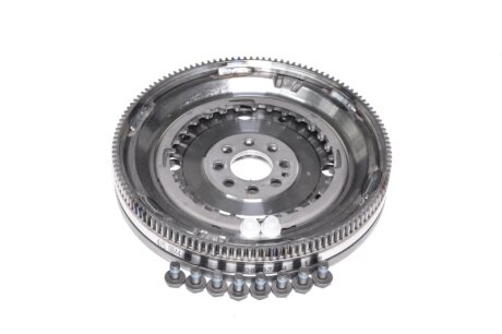 Маховик SKODA OCTAVIA II (1Z3), OCTAVIA II COMBI (1Z5), SUPERB II (3T4), SUPERB II УНІВЕРСАЛ (3T5 SACHS 2295 601 012