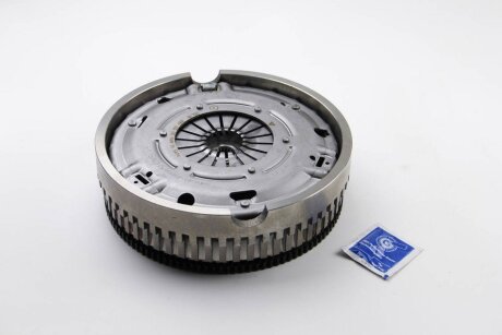 Комплект зчеплення SMART FORTWO 0.8 DIESEL 9/1999->12/2006 -ua SACHS 3089 000 010