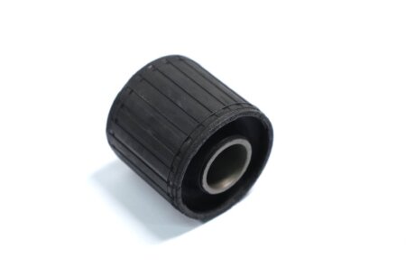 Сайлентблок важеля PEUGEOT 605, 607 89-06 перед. міст перед SASIC 5233453