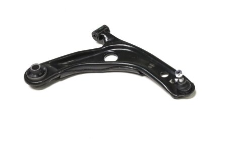 Важіль TOYOTA YARIS 05 - перед. міст праворуч SASIC 7476163