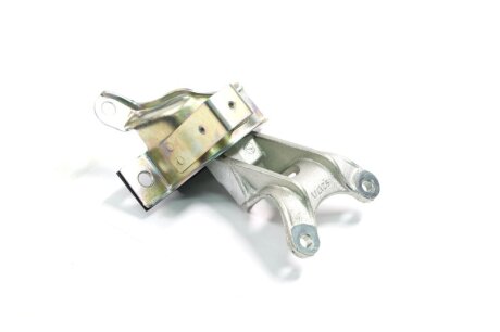 Опора двигуна SASIC 9002434