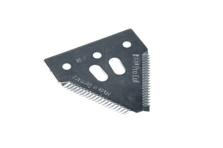 Сегмент ножа жатки JD 80х76х3; d=6мм. серед насічка,19 зубів,11tpi(AZ40032,AZ41727,10961.08)(SCHUMACHER) Schumacher 10961.06