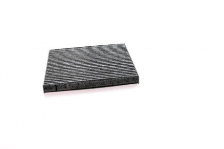 Фильтр салона Dodge Dart (13-16), Pontiac Vibe (03-08)/ Toyota Tacoma (06-19) угольный (USA) SHAFER SAK24871