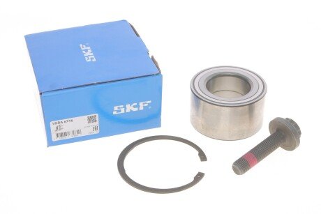 Подшипник ступицы (передней) VW Amarok 2.0-3.0 TDI 10- (+ABS) (opt-om) SKF VKBA 6746