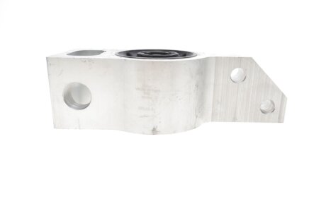 Сайлентблок важеля AUDI Q3, VW PASSAT 05- перед. міст ззаду C.I.U SKF VKDS 331009
