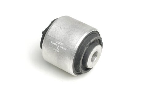 Сайлентблок важеля AUDI A6, A7, Q5, Q8, VW TOUAREG 15- перед. міст знизу SKF VKDS 331083