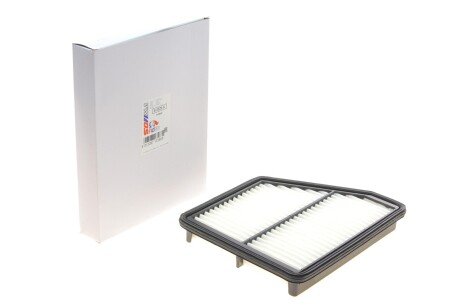 Фільтр повітряний Hyundai Matrix 1.5CRDI/1.6/1.8 01-10 (opt-om) SOFIMA S 3229 A