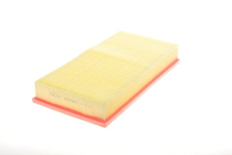 Фільтр повітряний Audi A3/VW Golf/Bora/Skoda Octavia 1.6/1.8/1.9SDI/1.9TDI/2.0-16V 97- (без карт.у UA63 Solgy 103042