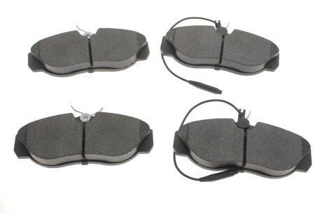 Колодки гальмівні (передні) Fiat Ducato/Peugeot Boxer 94-02 (Lucas)/(з датчиками) UA63 Solgy 209129