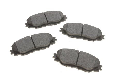 Колодки гальмівні (передні) Toyota Corolla 01-18/Auris 07-12/Rav4 III 05-/Yaris/Prius+ 12- UA63 Solgy 209253