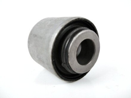 Сайлентблок зад.підвіски Tri SUBARU 20254AE010