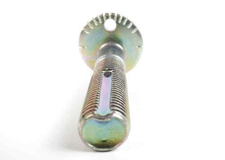 Болт розвальний задній. SUBARU 901700154