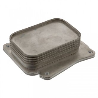 Радіатор масляний SWAG 10100743