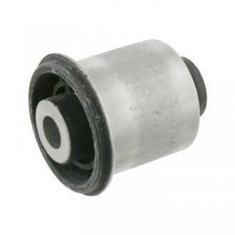 Сайлентблок важеля MB GL-CLASS (X164)/M-CLASS (W164)/R-CLASS (W251) 2005=> REAR L/R -ua SWAG 10 92 6386